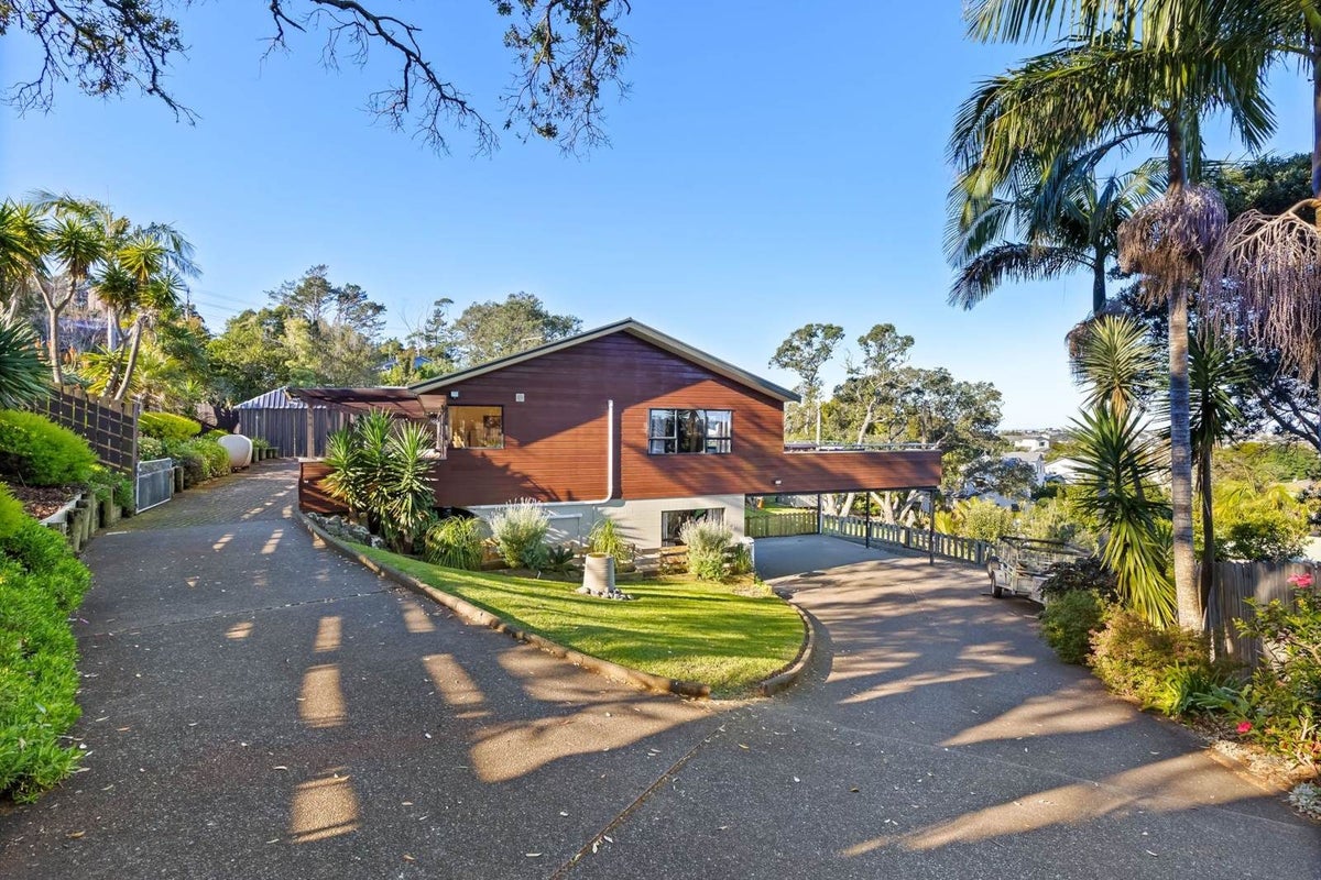 20 John Road, Stanmore Bay, Whangaparaoa - Carousel 1