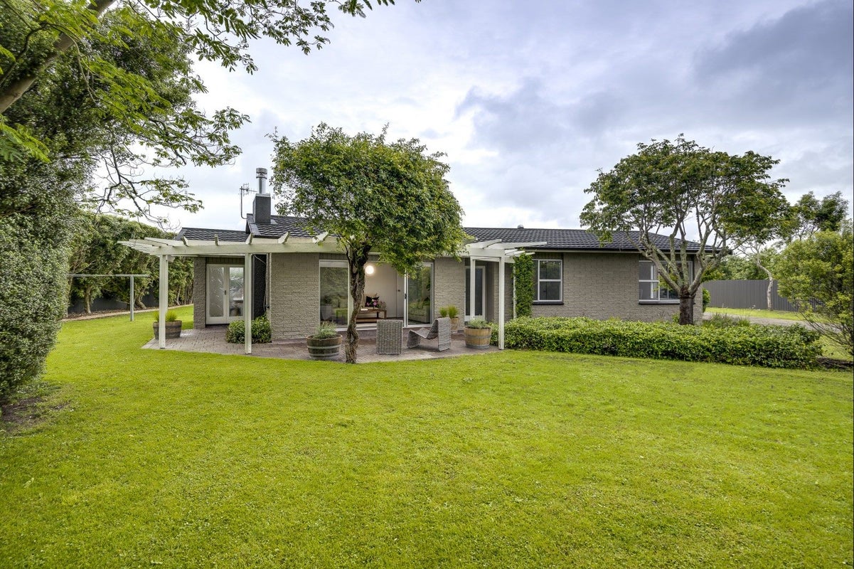 106 Raupare Road, Twyford, Hastings - Carousel 1