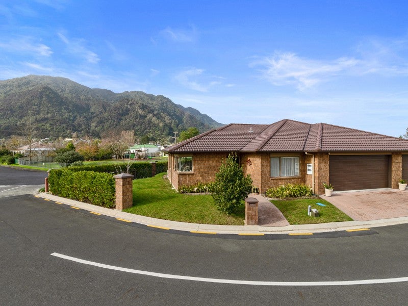 1/25 Terminus Street, Te Aroha, Te Aroha - Carousel 1