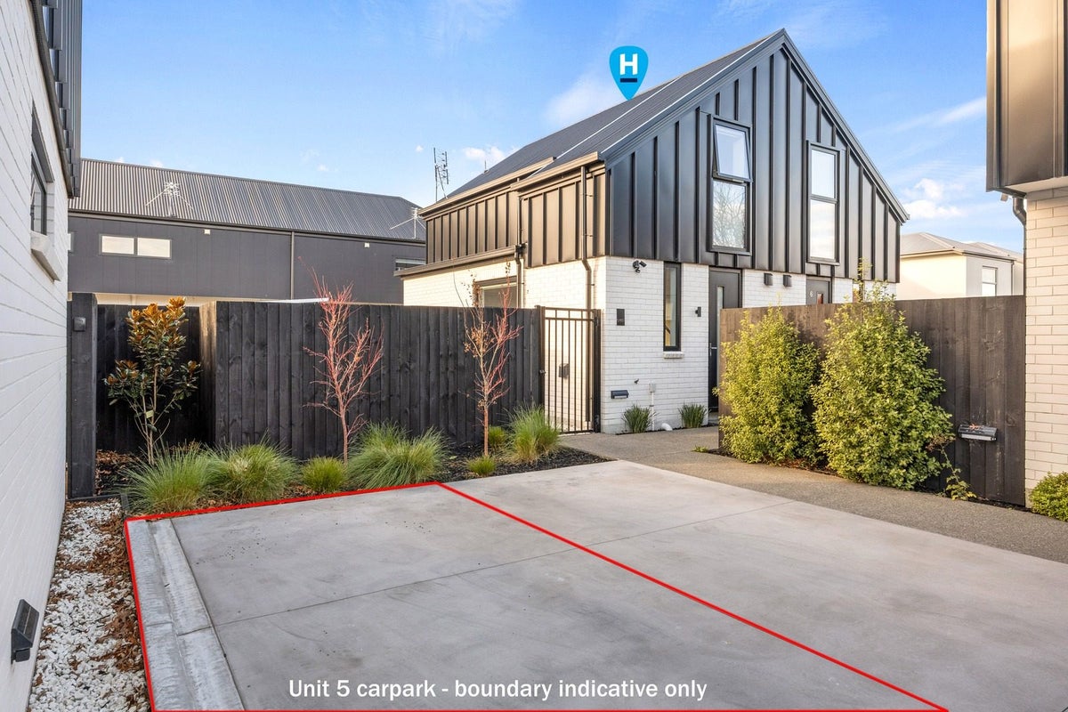 5/460 Wilsons Road North, Waltham, Christchurch - Carousel 12