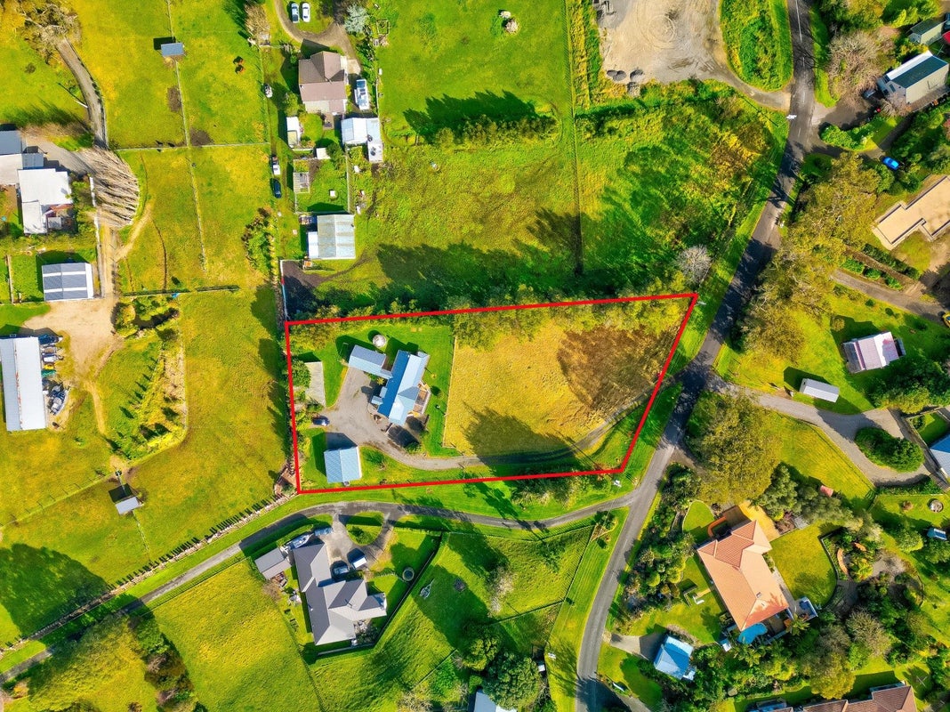 12 Pickwick Road, Otamatea, Whanganui - Carousel 25