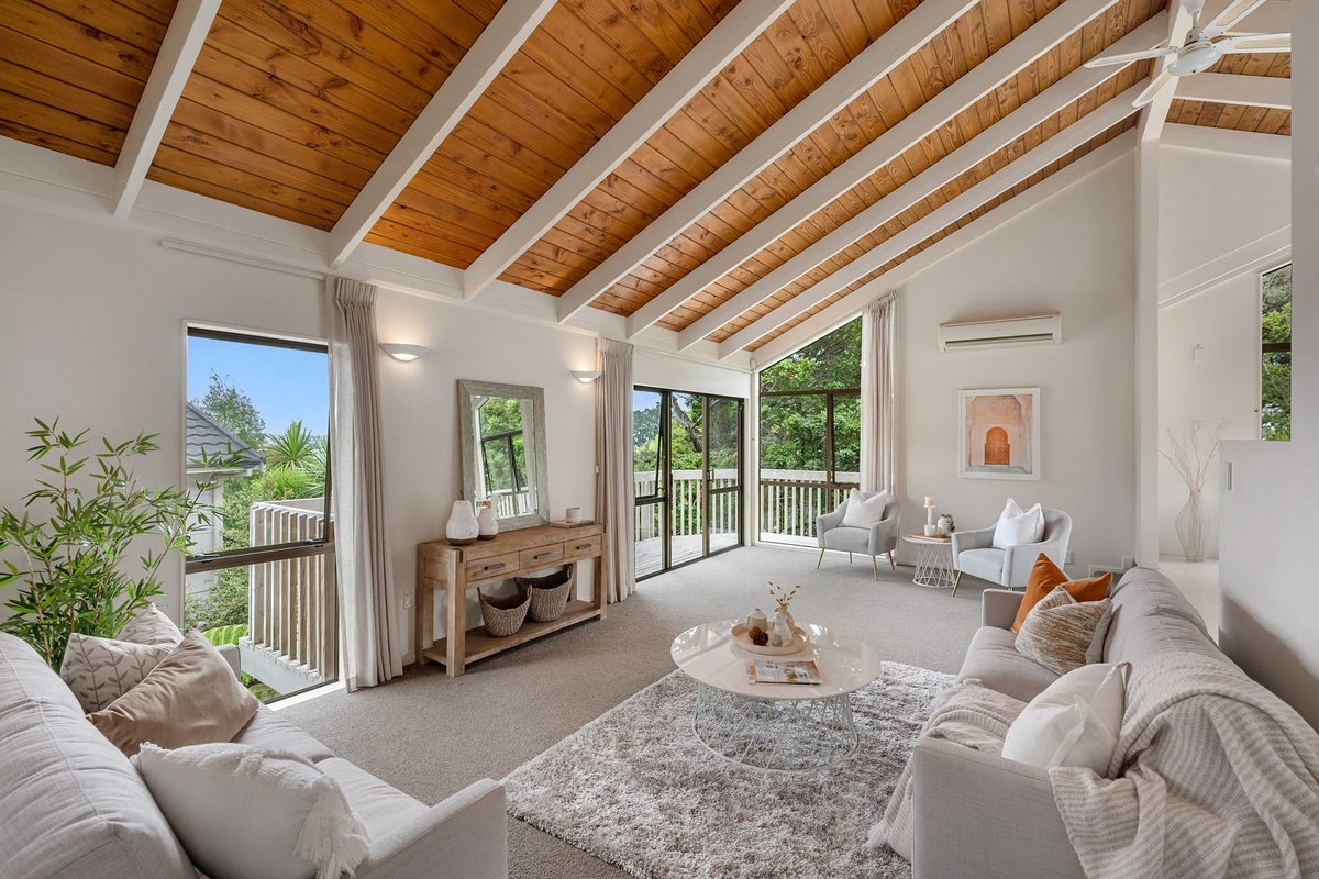 22B Mariposa Cres, Birkenhead, North Shore City - Carousel 2
