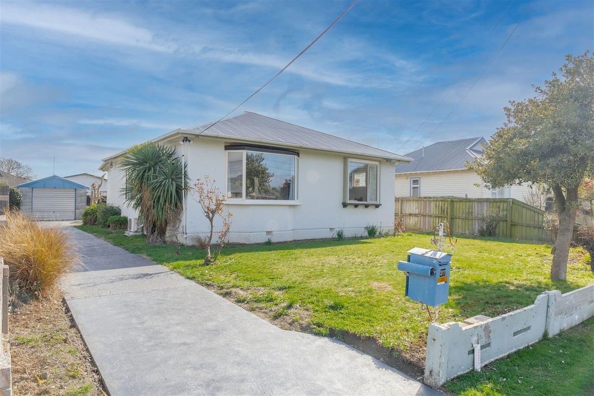 1/37 Hay Street, Bromley, Christchurch - Carousel 1