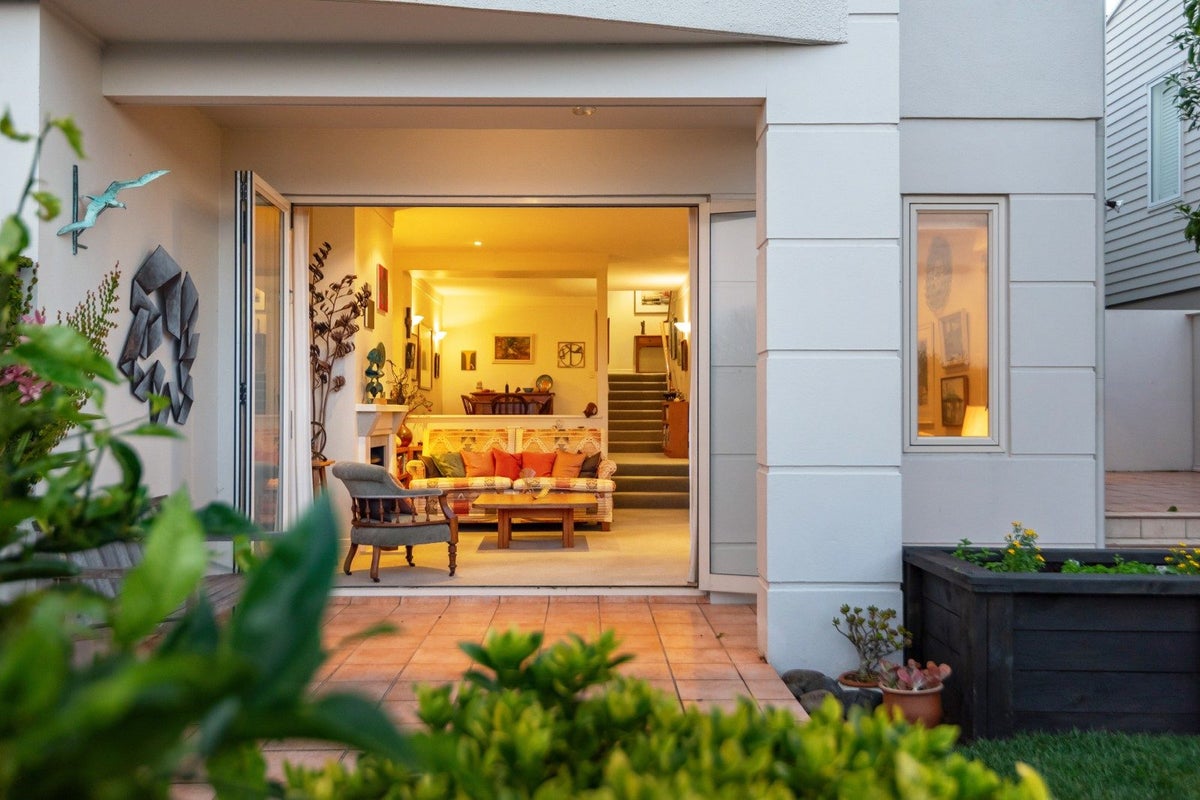 11 Joseph Banks Terrace, Remuera, Auckland - Carousel 1