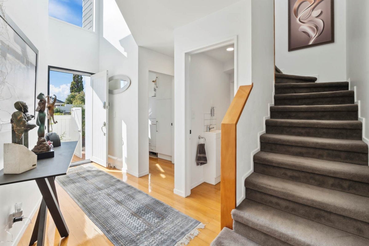 136C Bassett Road, Remuera, Auckland - Carousel 2