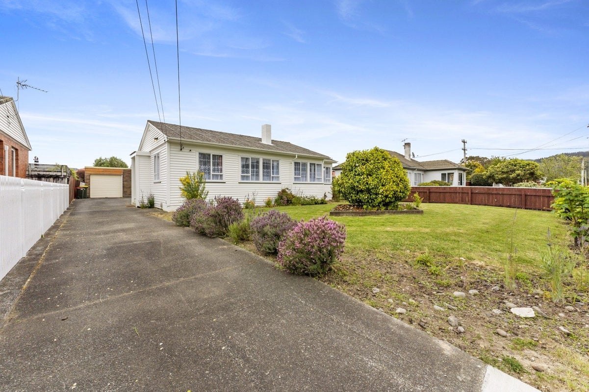 1/15 Burcham Street, Taita, Lower Hutt - Carousel 2