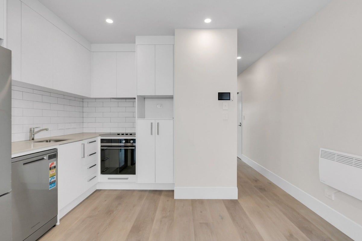 105/2 Ko Street, Northcote, Auckland - Carousel 2