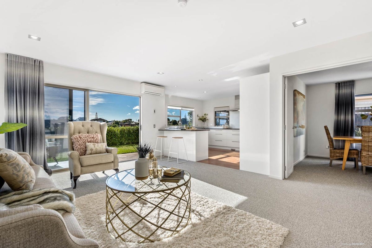 57 Pine Harbour Parade, Beachlands, Auckland - Carousel 2