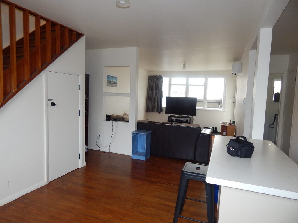 3/1 Waione Street, Petone, Lower Hutt - Carousel 1