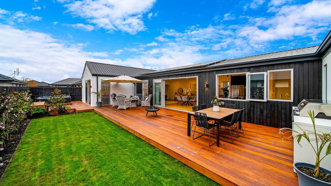 2 Guyon Street, MARSHLAND, CHRISTCHURCH - Carousel 2