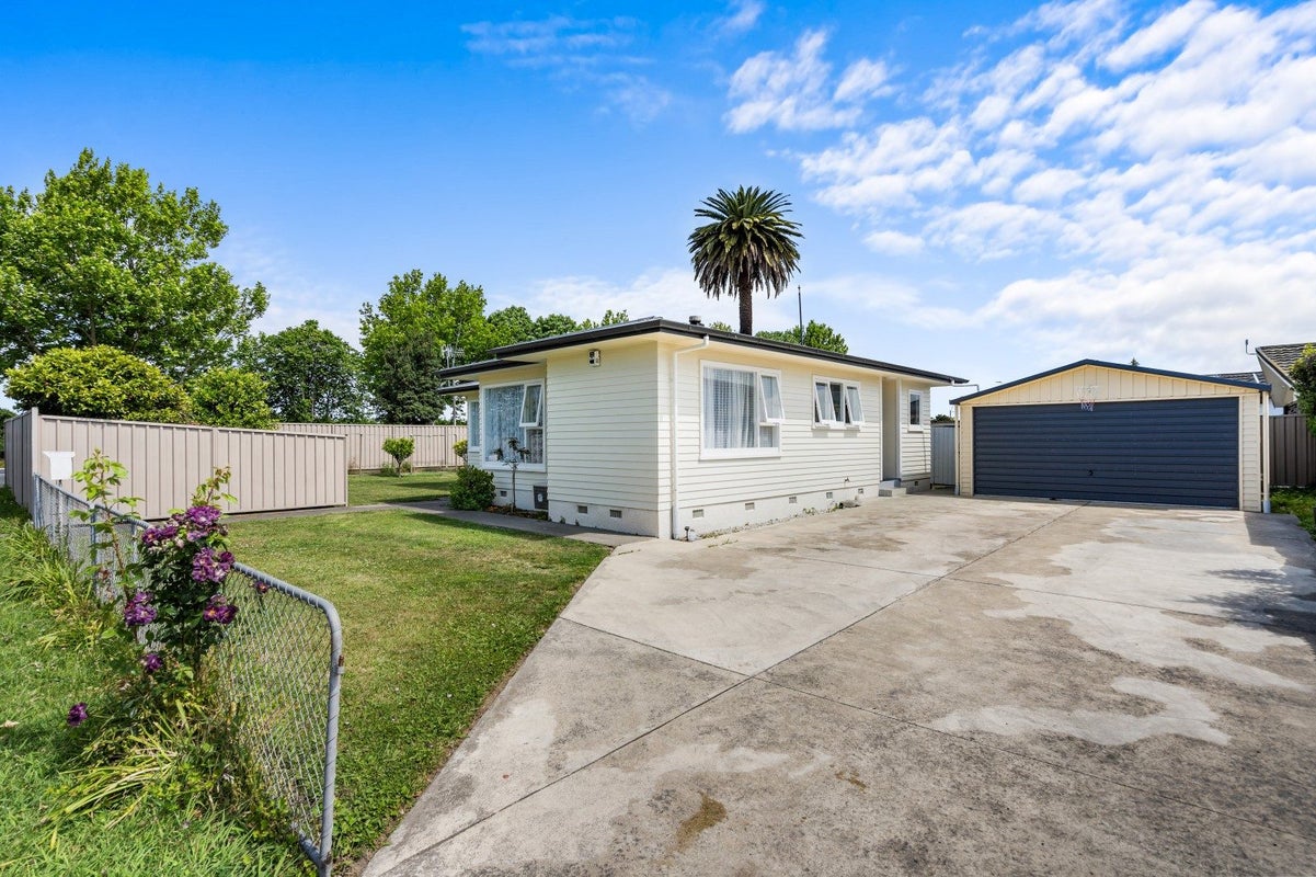 207 Galway Place, Mayfair, Hastings - Carousel 11