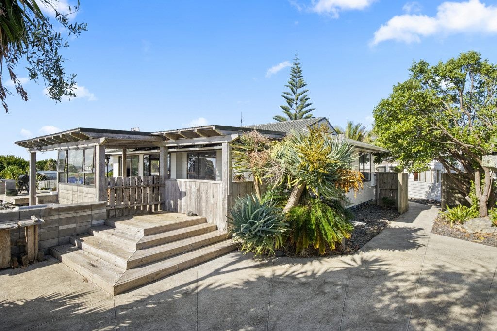 2135 Awhitu Road, Pollok, Pollok - Carousel 2