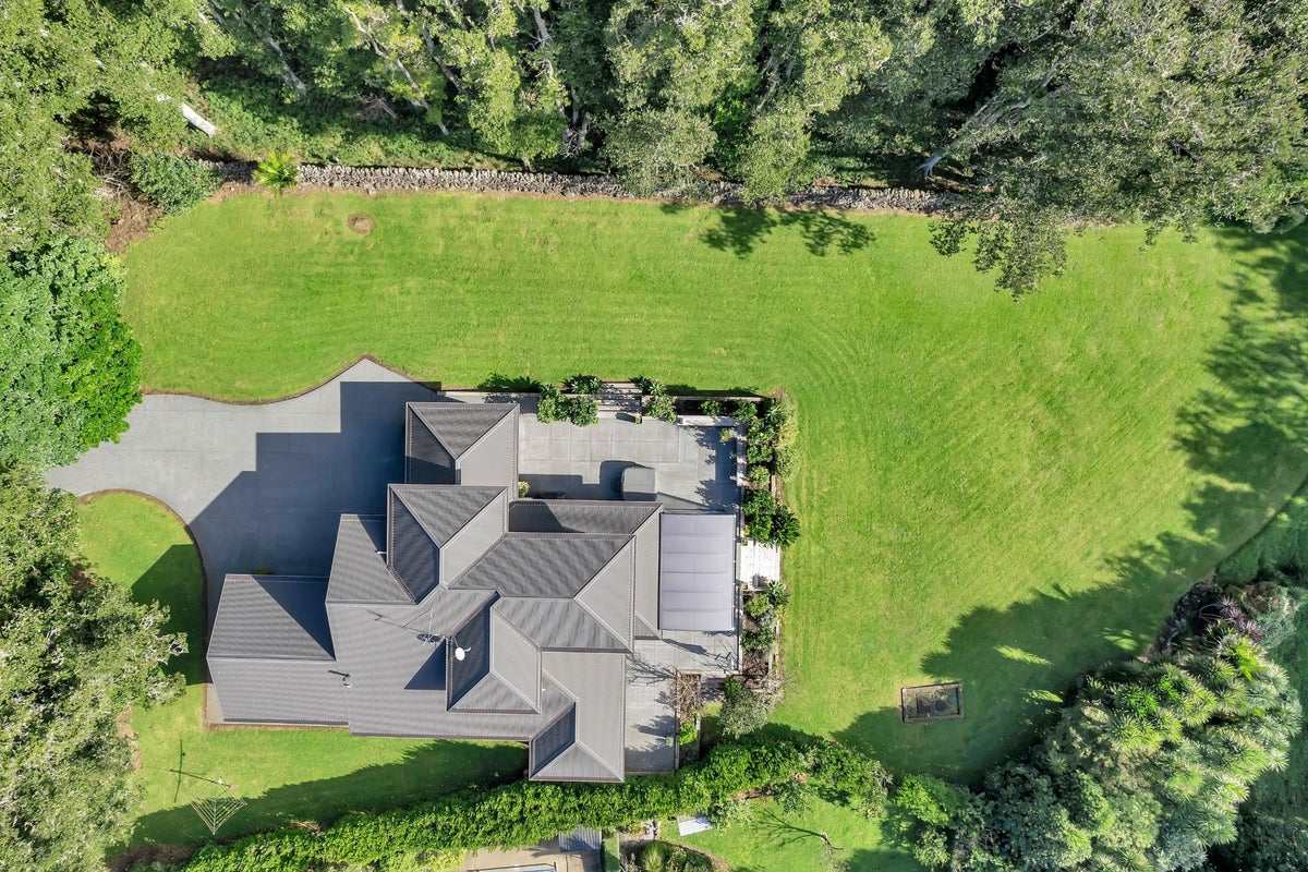 15 Cookham Place, Whangarei - Carousel 1