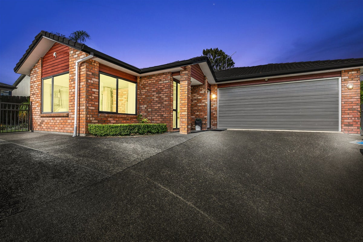 86 Seabrook Avenue, New Lynn, Auckland - Carousel 1