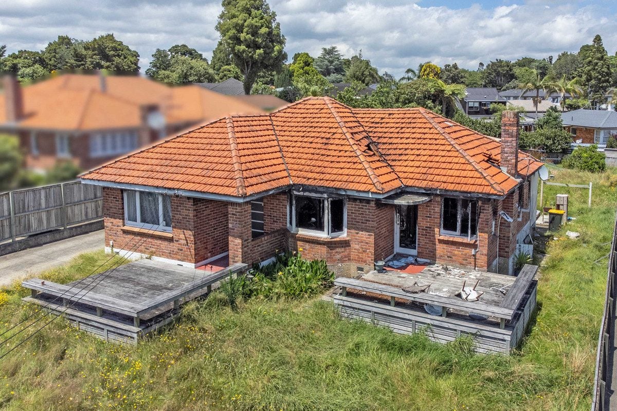 19 Liverpool Street, Papakura, Papakura - Carousel 1