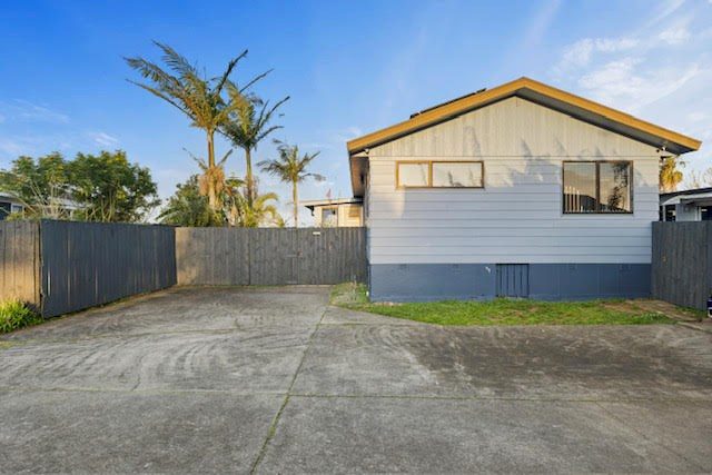 1/9 Penion Drive, Flat Bush, Auckland - Carousel 21