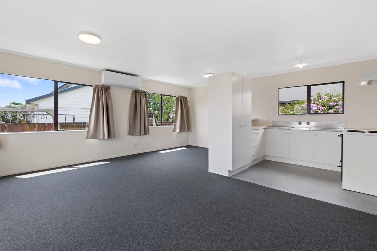 6A Belray Place, Papamoa Beach, Papamoa - Carousel 2