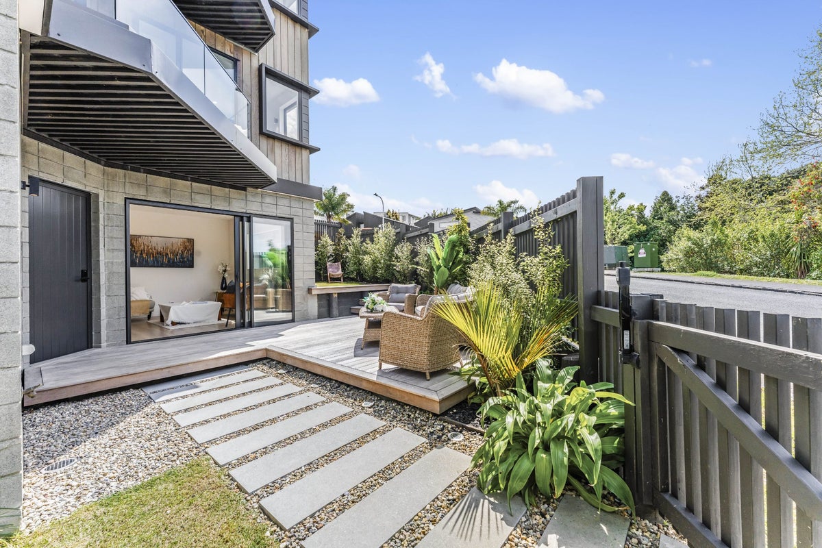 72A Rukutai Street, Orakei, Auckland - Carousel 1