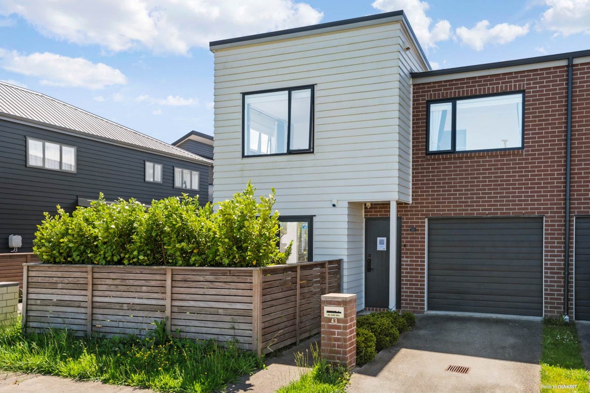 43 Andrew Jack Road, Silverdale, Silverdale - Carousel 1