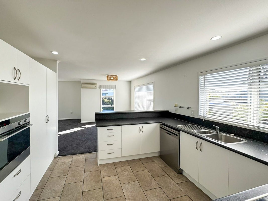 10B Karlaw Place, Parklands, Christchurch - Carousel 2