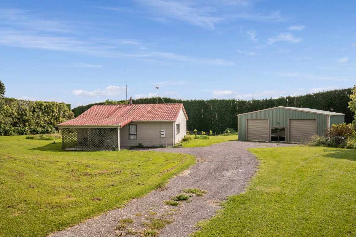 856B Oropi Road, Oropi, Tauranga - Carousel 21