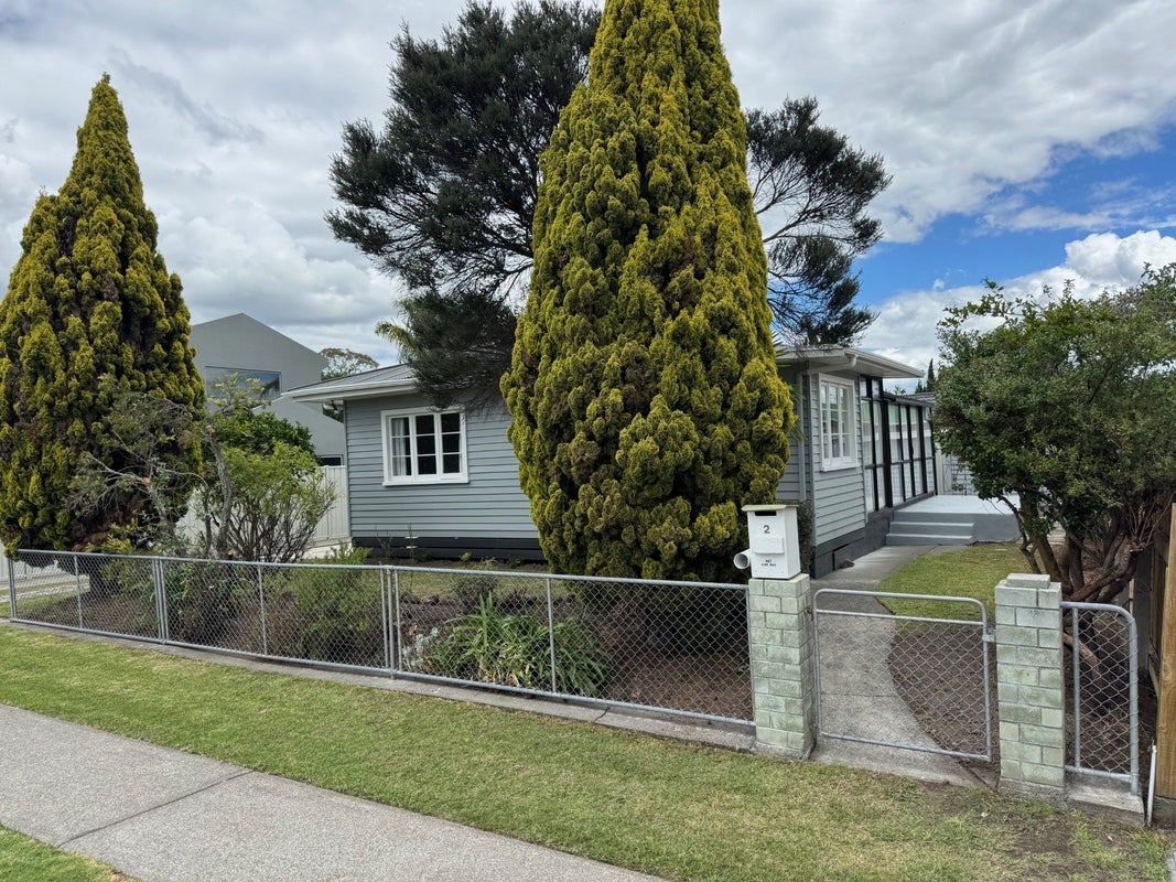 2 Chambers Street, Havelock North, Havelock North - Carousel 2