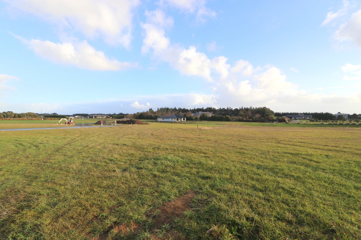 29 Glenda Place, Seaward Bush, Invercargill - Carousel 1