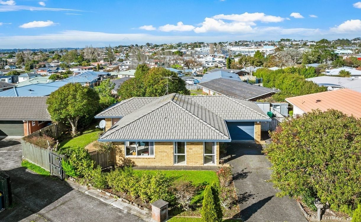 32 Heversham Place, Glendene, Auckland - Carousel 1