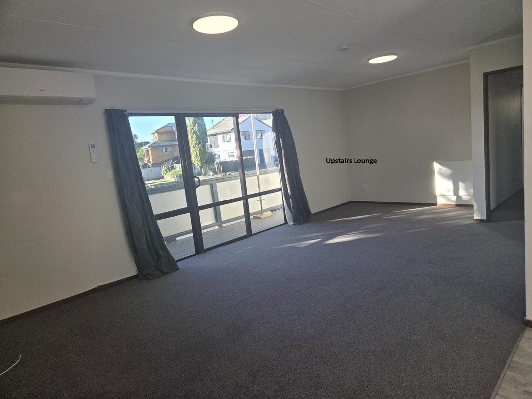 24 Lagoon Place, Poike, Tauranga - Carousel 2