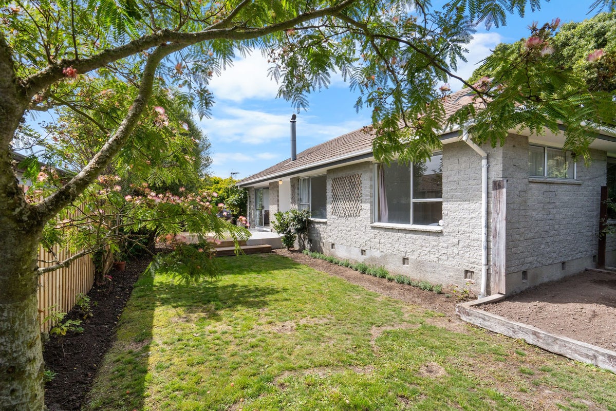 56 Charnwood Crescent, Bishopdale, Christchurch - Carousel 1