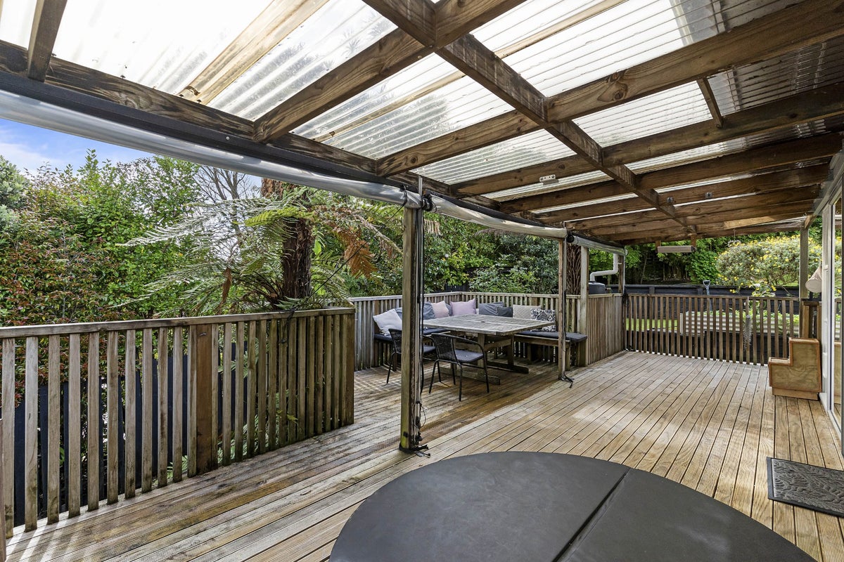 114 Captain Scott Road, Glen Eden, Auckland - Carousel 2
