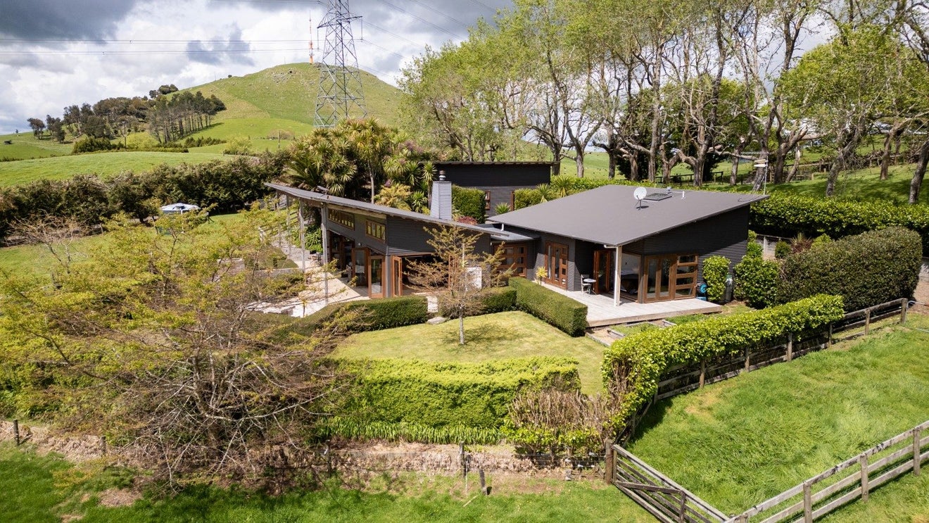 261 Gray Road, Te Miro, Cambridge - Carousel 2