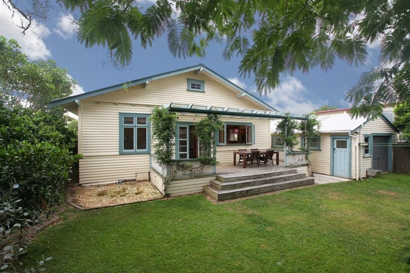 14 Myrtle Street, Hamilton East, Hamilton - Carousel 1