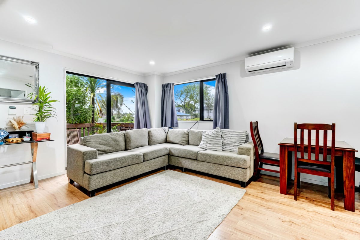 1A Kairanga Street, Mangere East, Auckland - Carousel 2