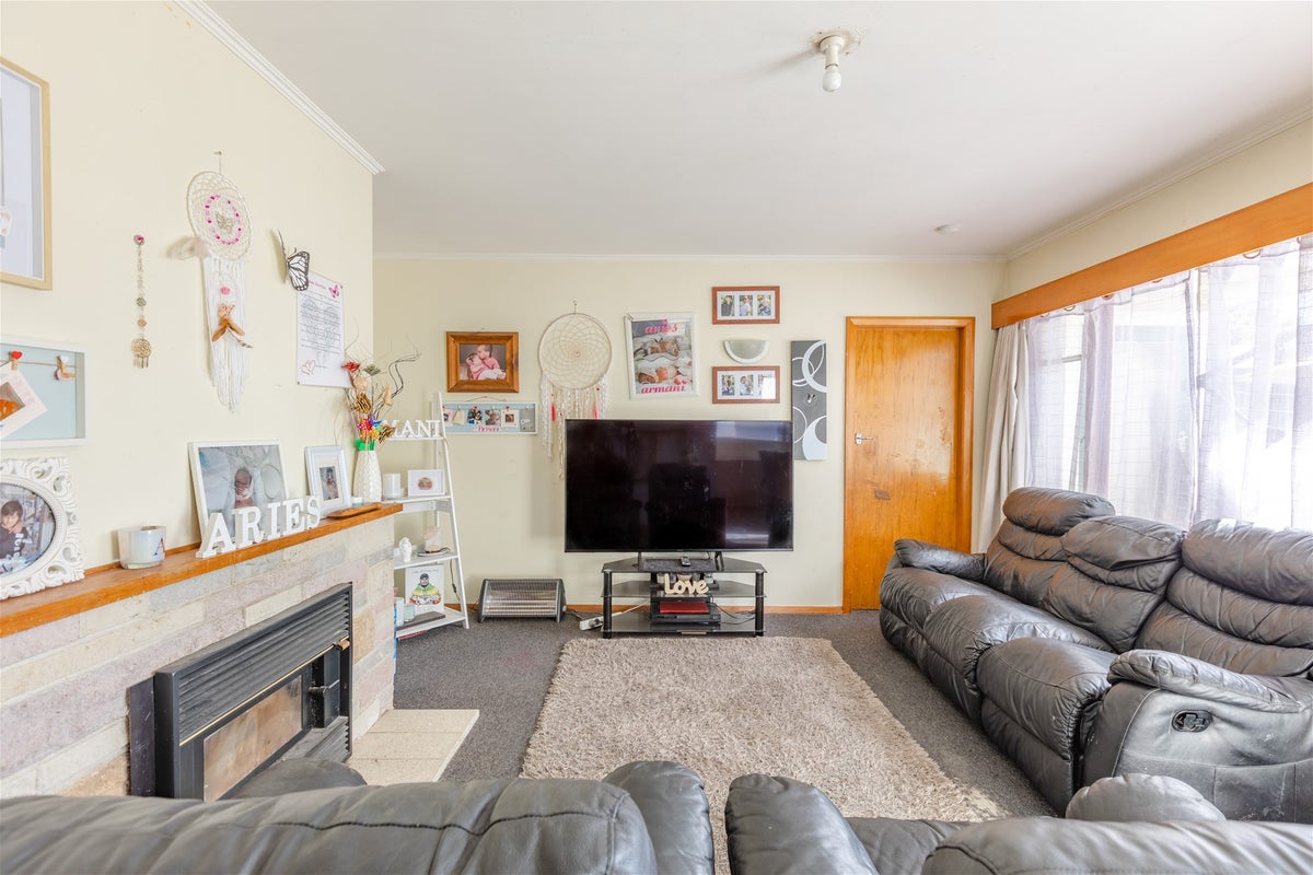 10 Lancaster Street, Highbury, Palmerston North - Carousel 2