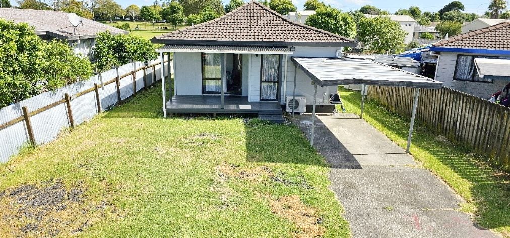 1/22 Norrie Smith Avenue, Flat Bush, Auckland - Carousel 2