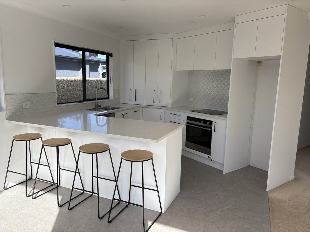 24A Windsor Street, Terrace End, Palmerston North - Carousel 2