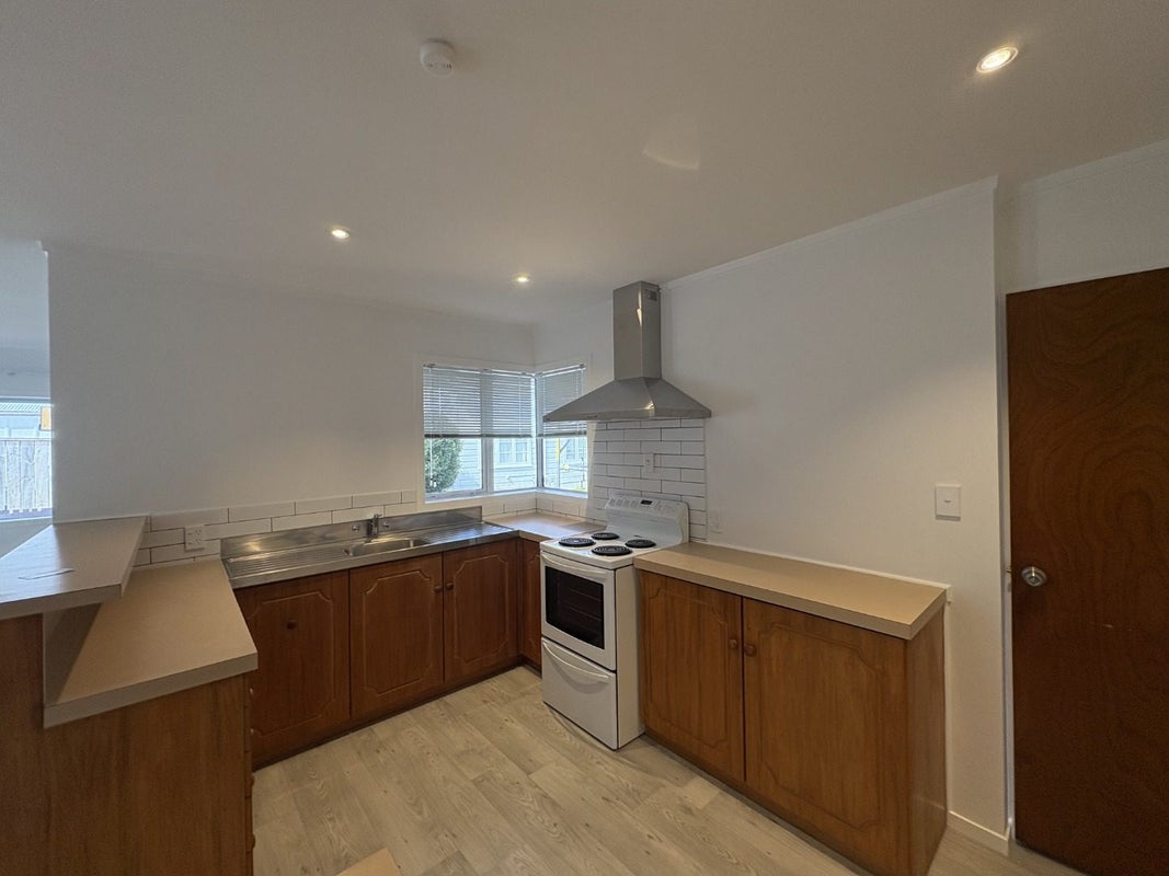28B Second Avenue, Avenues, Whangarei - Carousel 2