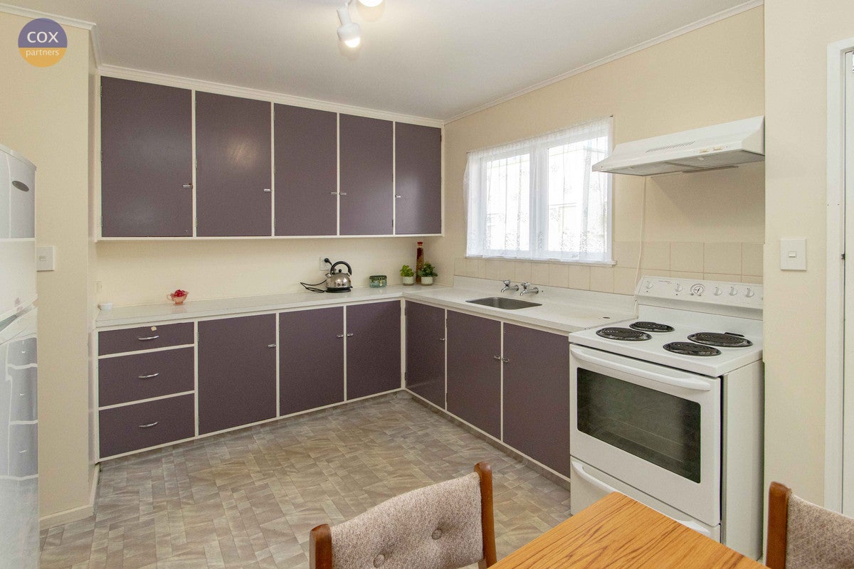 2/19 Higgins Street, Marewa, Napier - Carousel 2