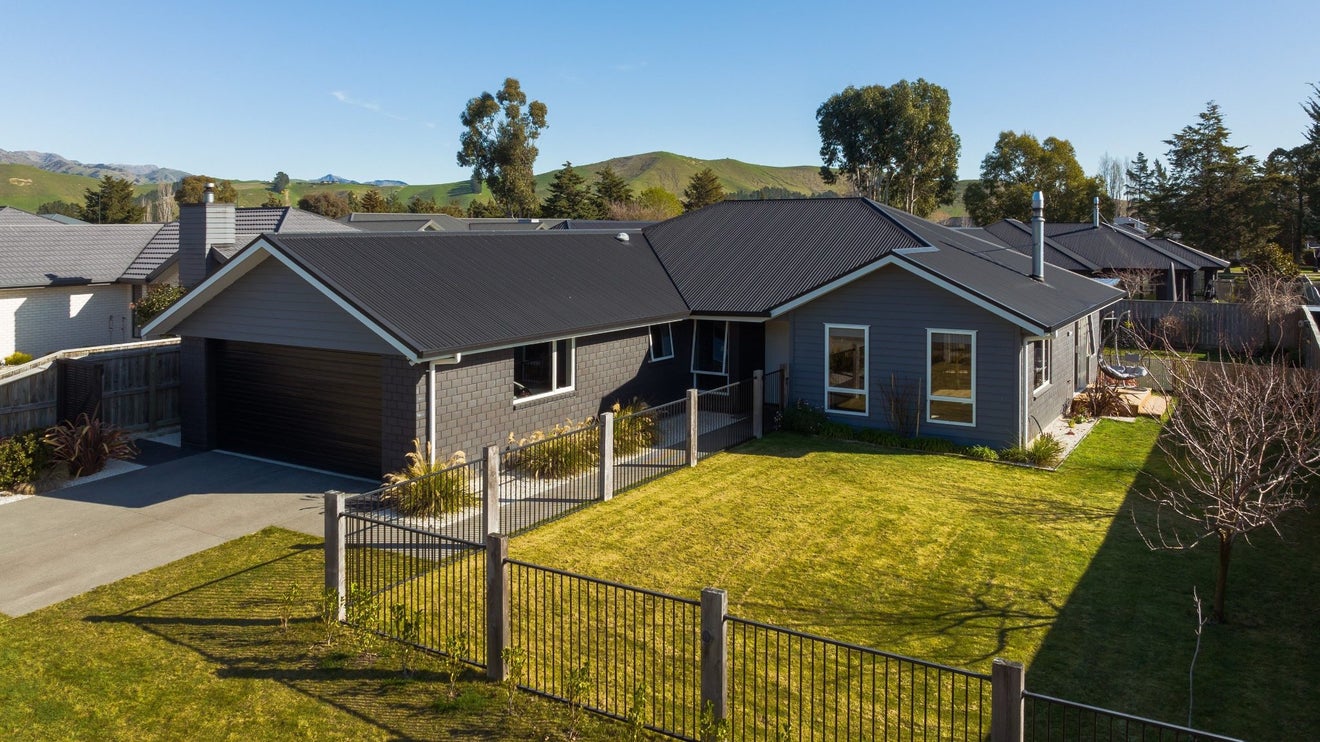 34 Grigg Drive, Witherlea, Blenheim - Carousel 1