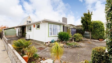 14 Brightwater Terrace, Terrace End, Palmerston North - Carousel 1