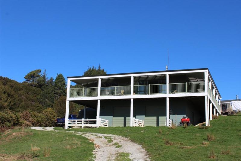 181 Takaka-Collingwood Highway, Rangihaeata - Carousel 1