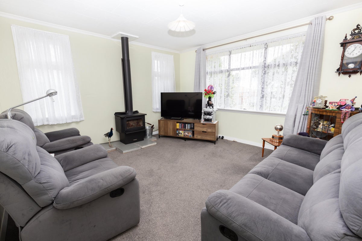 6 Thomas Road, Gladstone, Greymouth - Carousel 2
