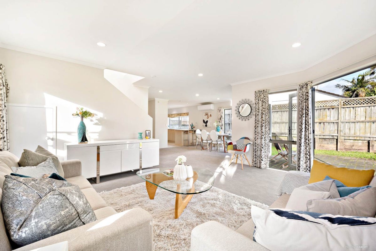 45C Redoubt Road, Goodwood Heights, Auckland - Carousel 1