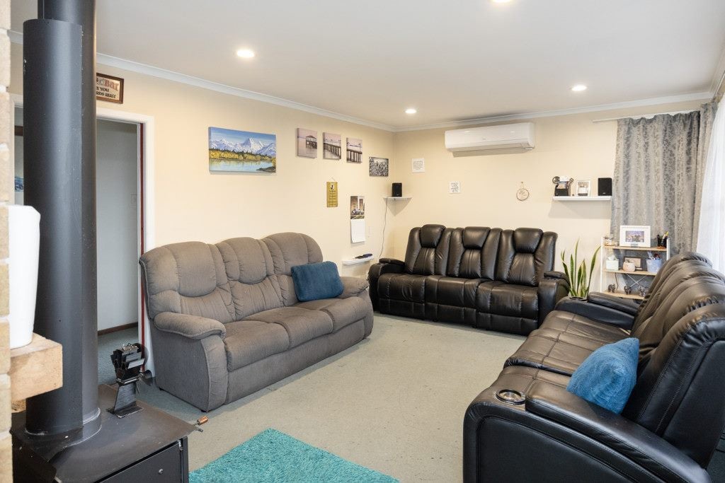 21 Arundel Street, Oamaru North, Oamaru - Carousel 2
