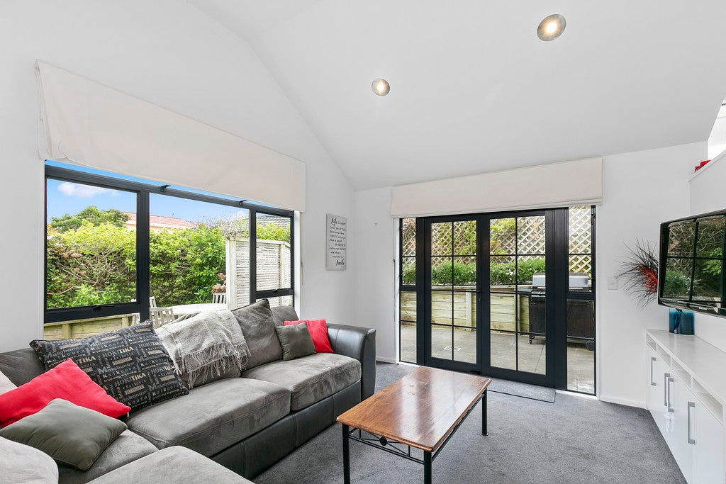 4 Ridley Green, Churton Park, Wellington - Carousel 2