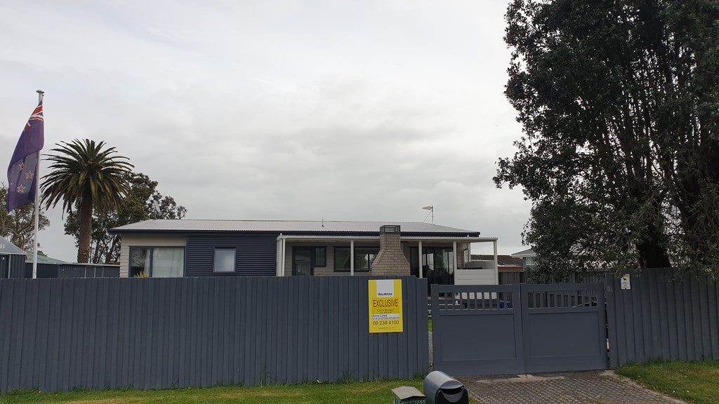 11A Ronald Avenue, Waiuku - Carousel 1