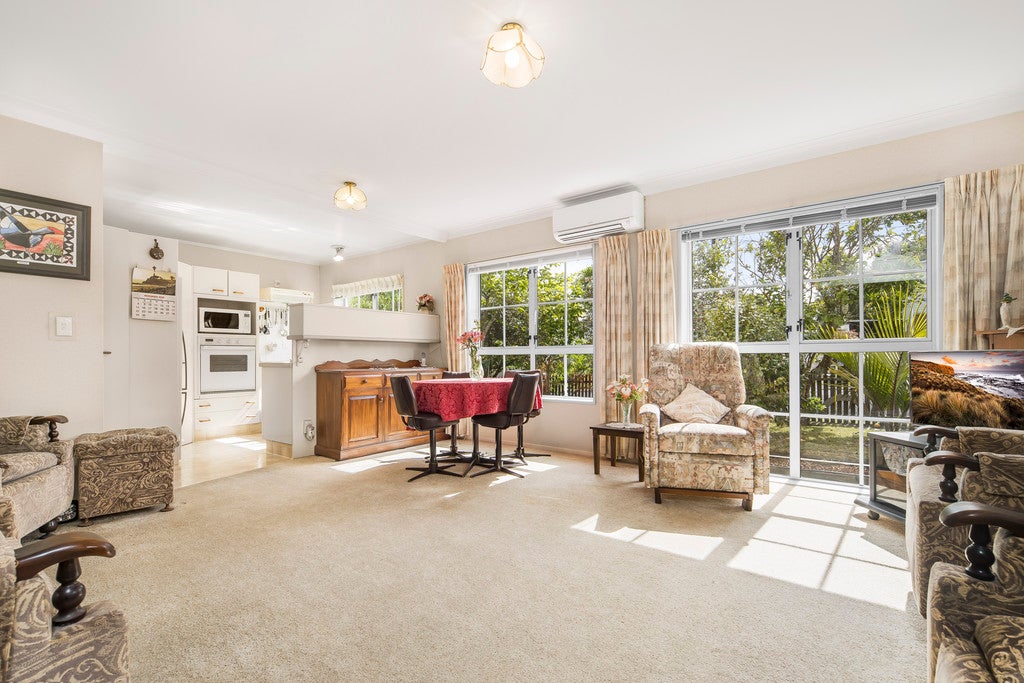 5/2 Tampin Road, Hillpark, Auckland - Carousel 2