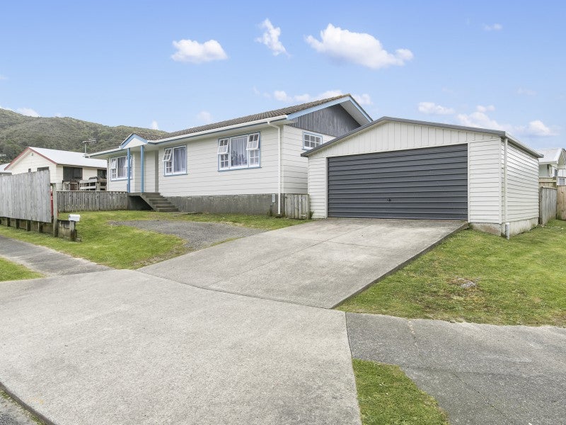 2 Stockdale Street, Wainuiomata, Lower Hutt - Carousel 1