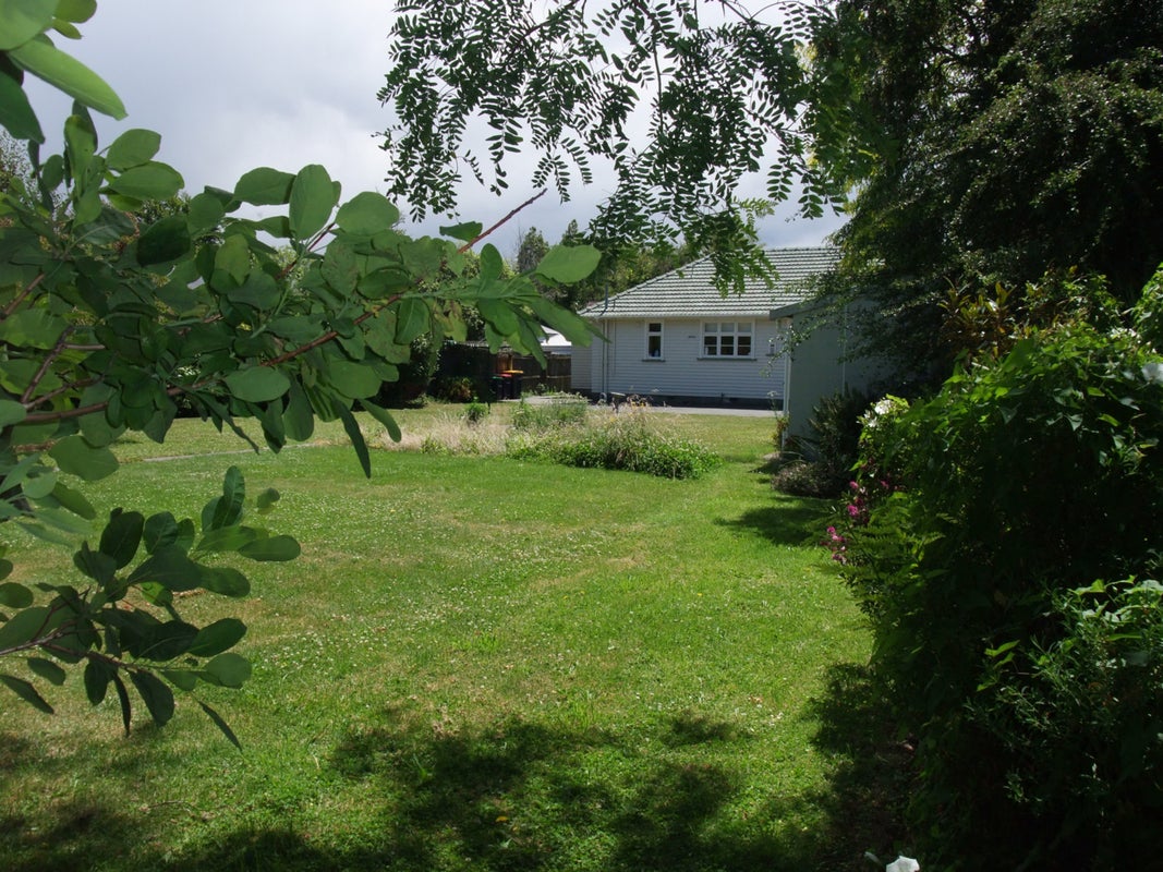 86 Fisher Avenue, Beckenham, Christchurch - Carousel 2